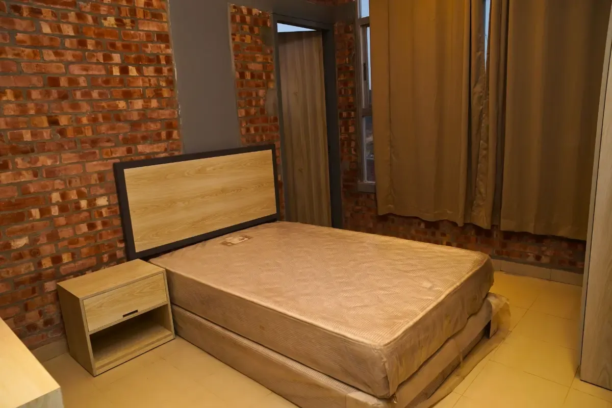 Boarding Room 4